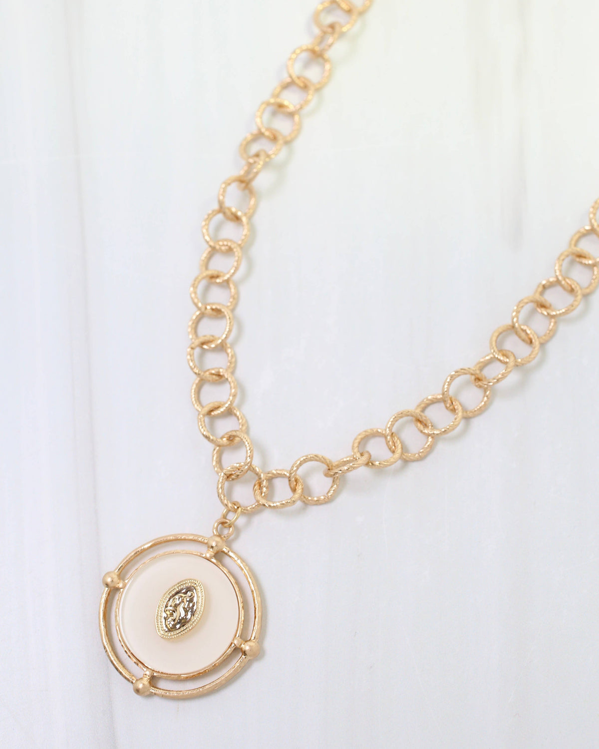 White & Gold Circle Pendant Necklace