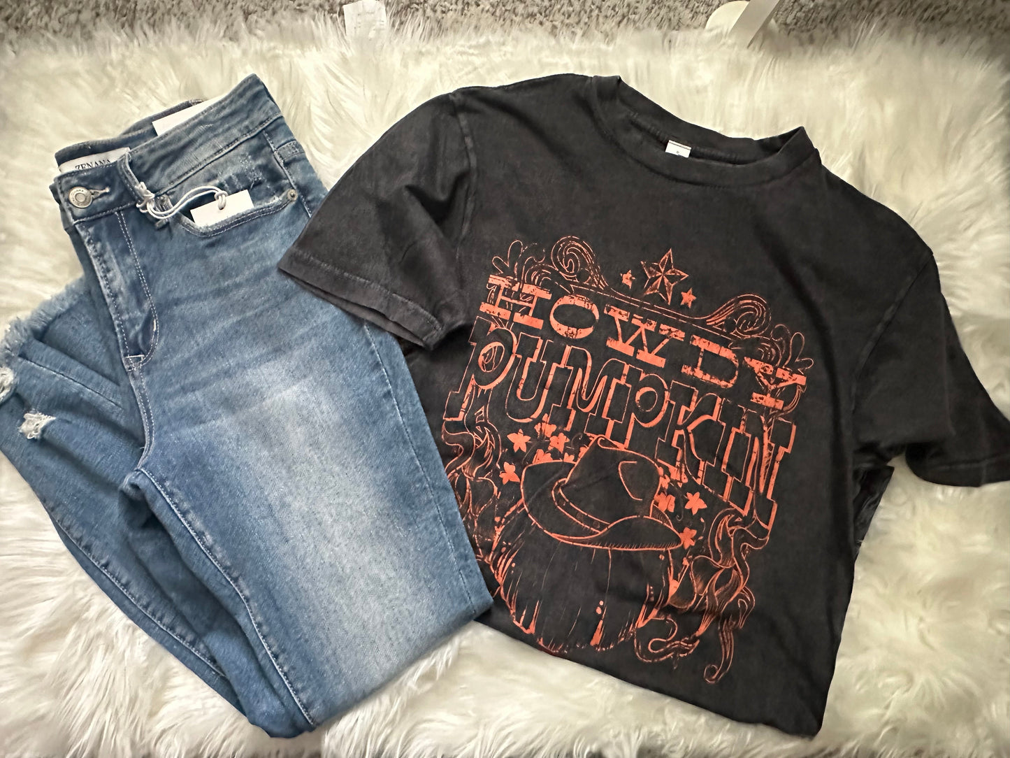 Last Chance Howdy Pumpkin Tee